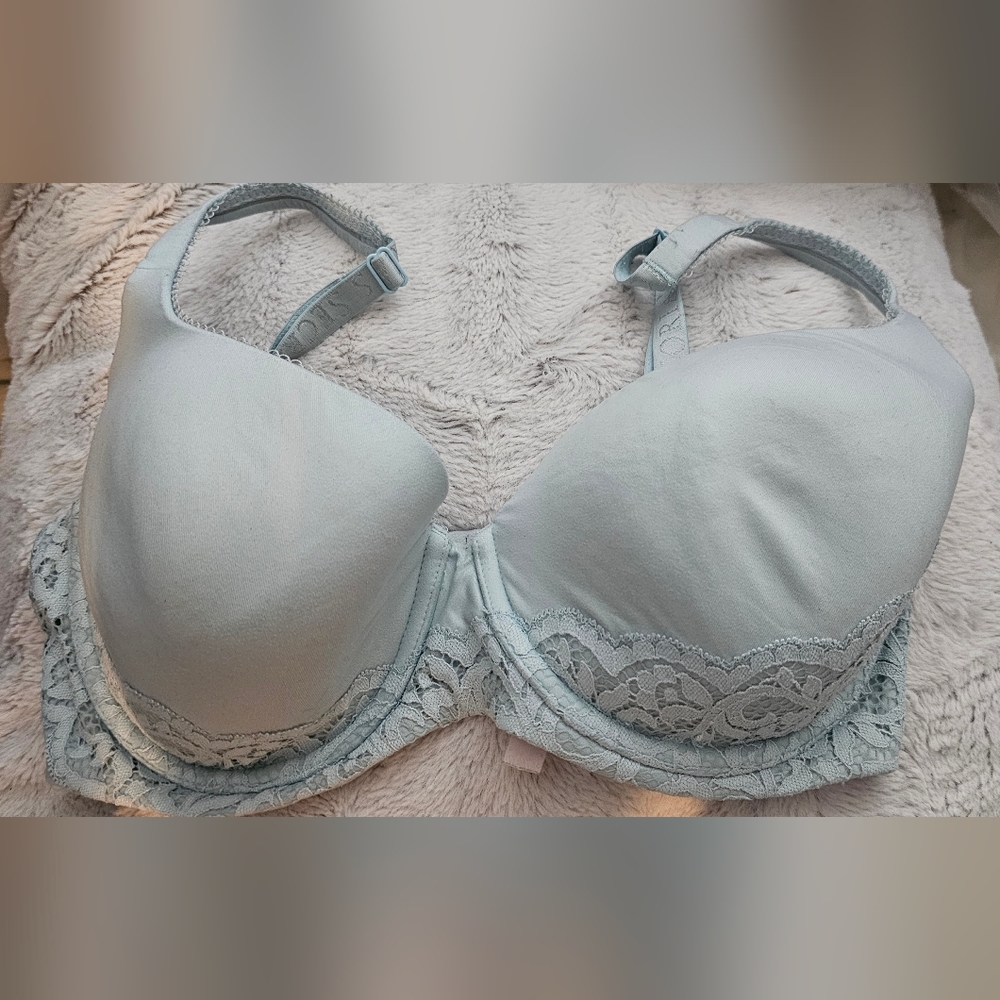 Victoria Secret Lined Demi 34DDD body by victoria RGUC